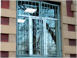 Распашные металлические решётки на окна в Перми Распашные металлические решётки на окна в Перми