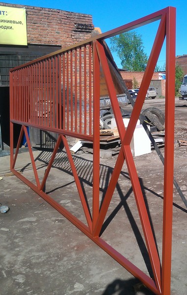Стальные ворота в Перми